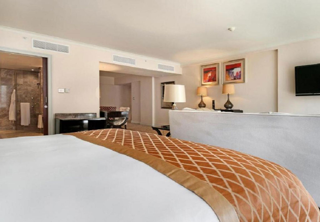 Taj Luxury Suite 405
