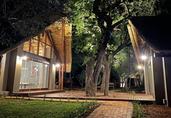 Kubu Metsi Lodge