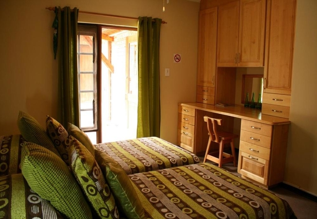 Tamboti 4 - Standard Twin