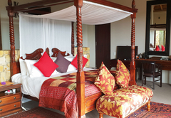 Main Lodge Honeymoon Suite
