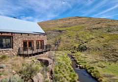 Tenahead Mountain Lodge