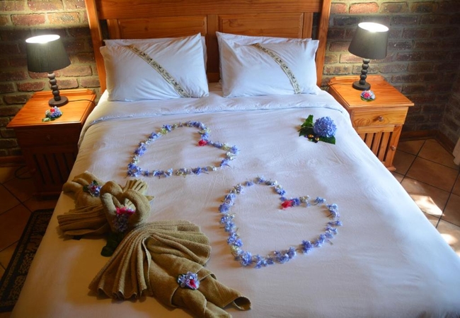 One Bedroom Honeymoon Chalet