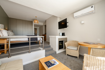 Cabana Pool Club Room