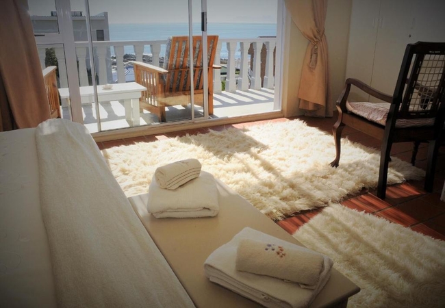Large Double Room with Balcony and Sea view