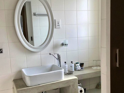 Large Seaview Room 4