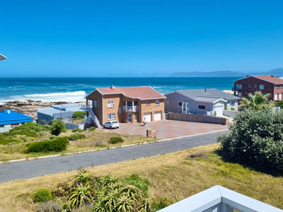 Large Seaview Room 4