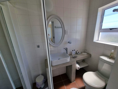 Large Seaview Room 4