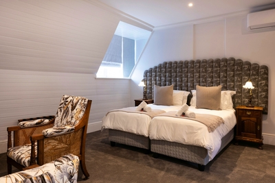 Luxury Suite