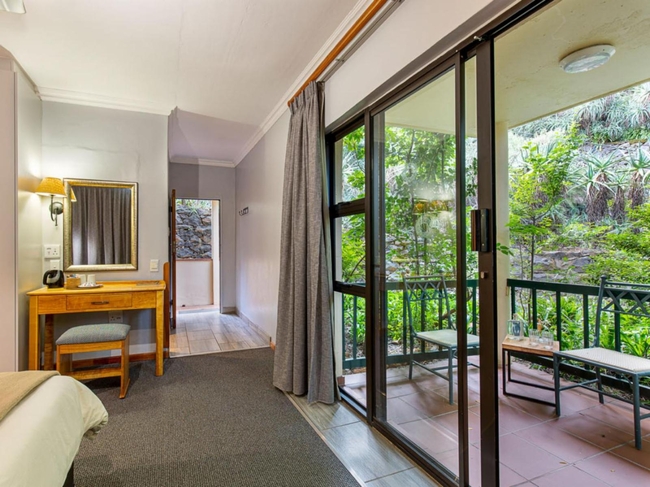 Standard Interleading Room