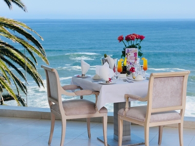 The Clarendon Bantry Bay