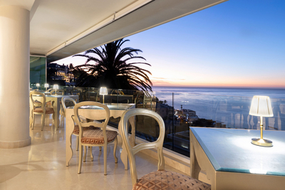The Clarendon Bantry Bay