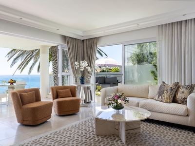 Signature Suite