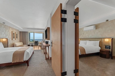 Deluxe Sea Facing Room