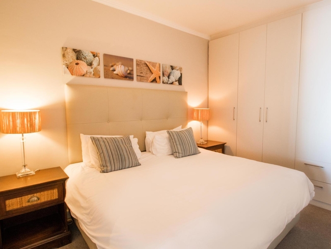 One Bedroom Apartment