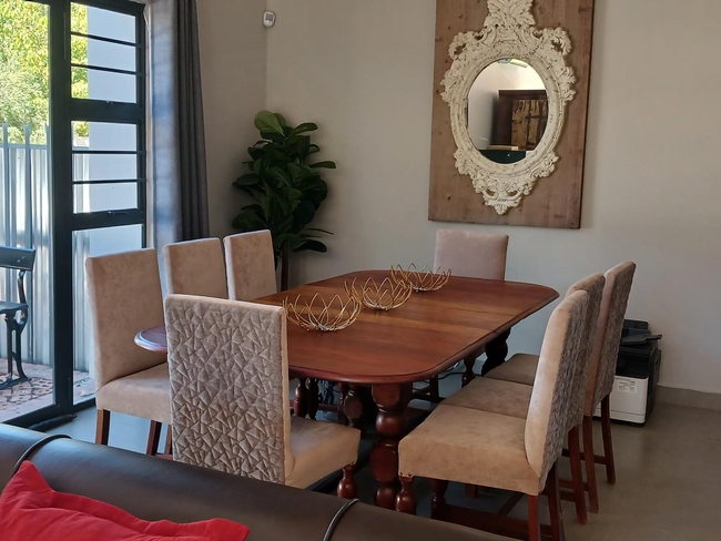 Six Sleeper Apartment