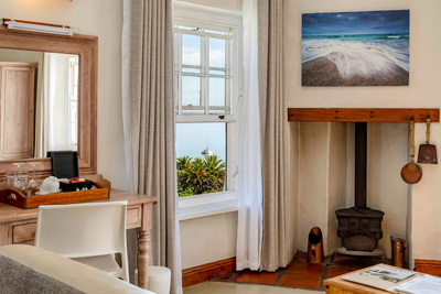 Panoramic Lagoon View Room