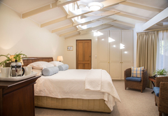 Luxury Lodge Suite