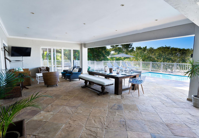 Verandah TV, Sitting area