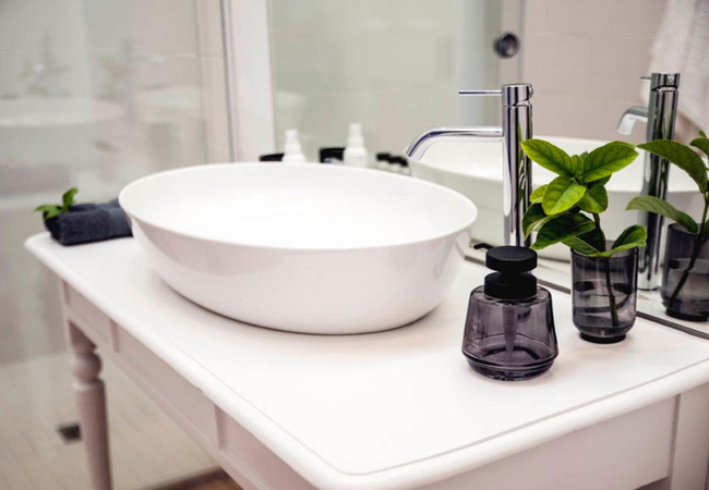 Deluxe Room - Bon Courage