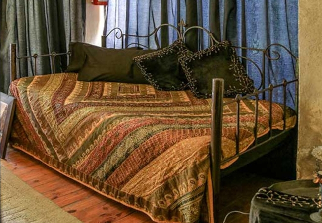 Classic Room Bath and Shower 1