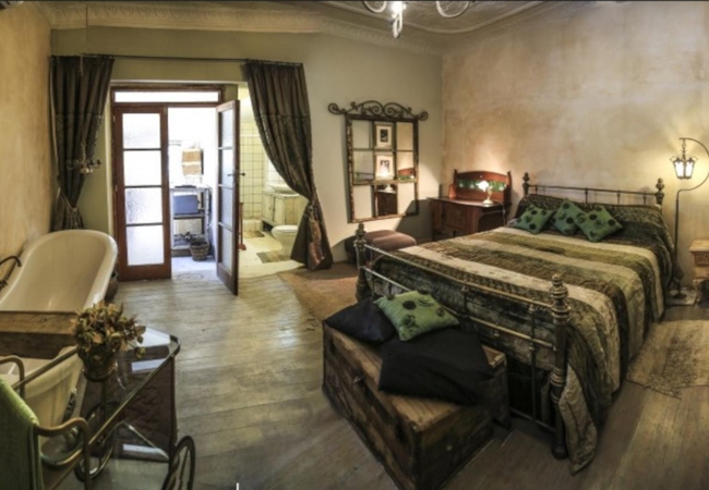 Classic Room Bath and Shower 2