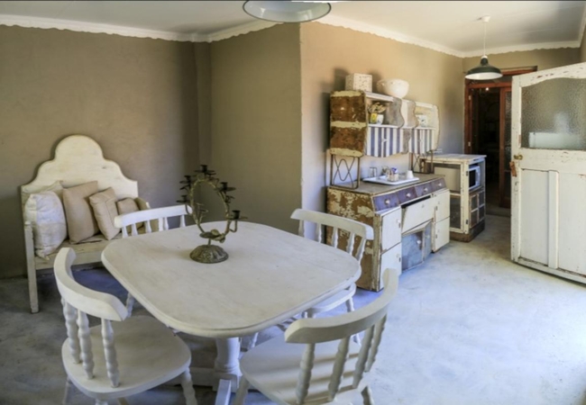 Classic Room Bath and Shower 2