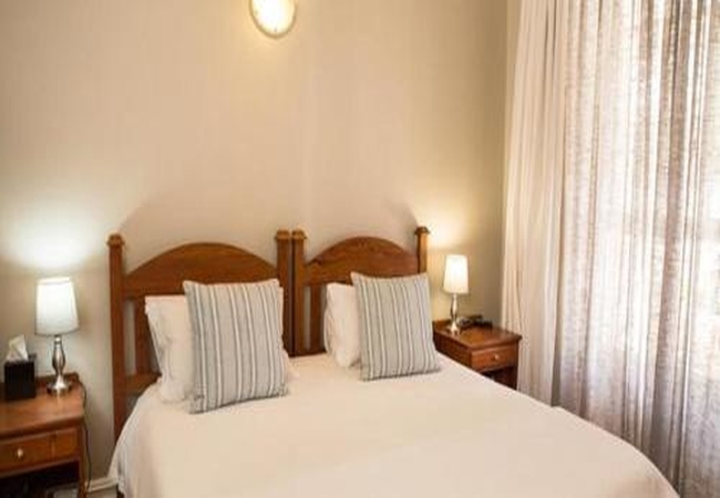 Room 3 King/Twin Room