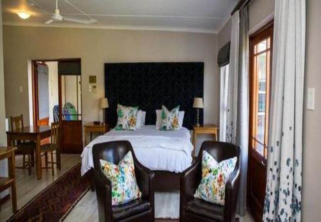 Room 9 King/Twin Room