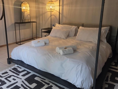 Premium Clove Cottage 