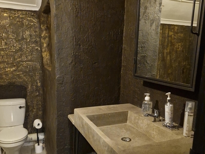 Premium Clove Cottage 