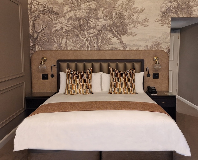 The Lord Charles Hotel