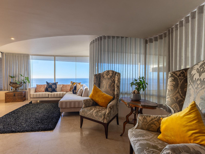 King Suite with Sea View