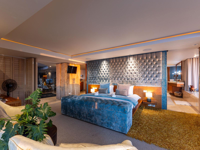 King Suite with Sea View