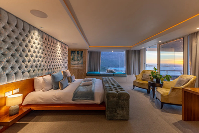 King Suite with Sea View
