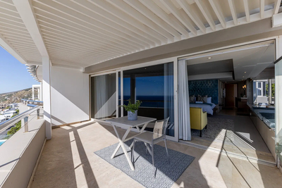 Queen Suite with Sea View