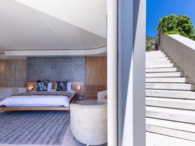 Deluxe Suite with Sea View 5