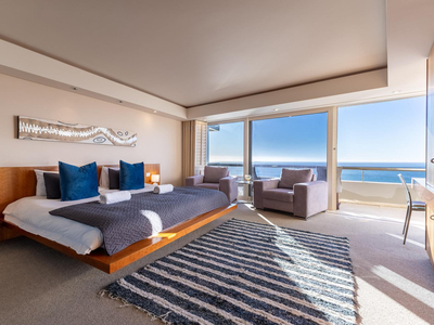 Deluxe Suite with Sea View 2