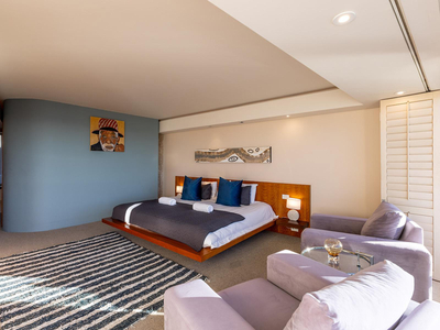 Deluxe Suite with Sea View 2