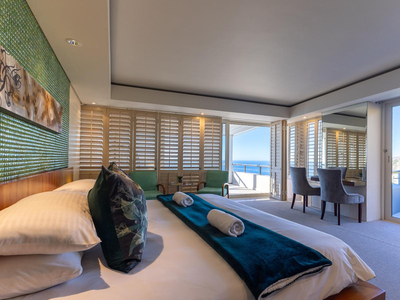 Super Deluxe Suite with Sea View 4