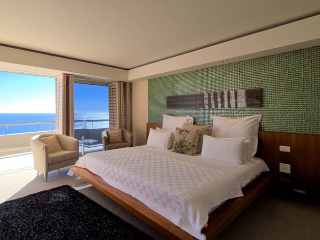 Deluxe Suite with Sea View 1