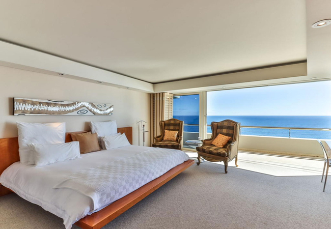 Deluxe Suite with Sea View