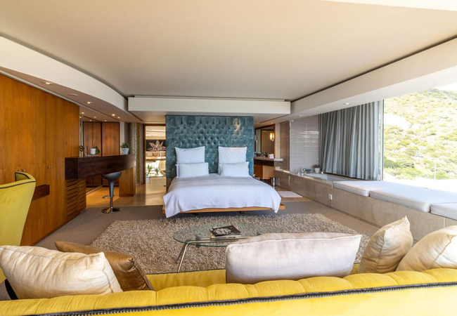 Queen Suite with Sea View