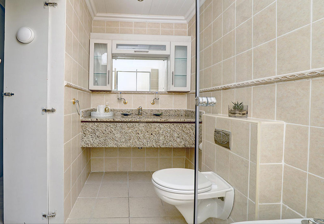 A2 - Luxury King Room