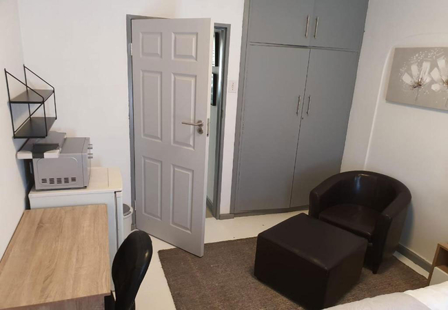 B1 - Classic Double Room Shared Bathroom