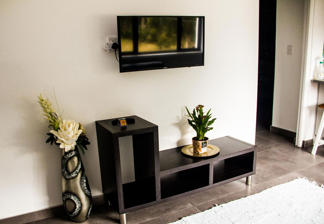 Caring Upstairs Apartment