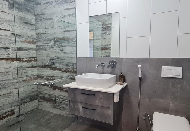 Caring Upstairs Apartment