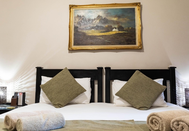 Double or Twin Room with Shower - Ground