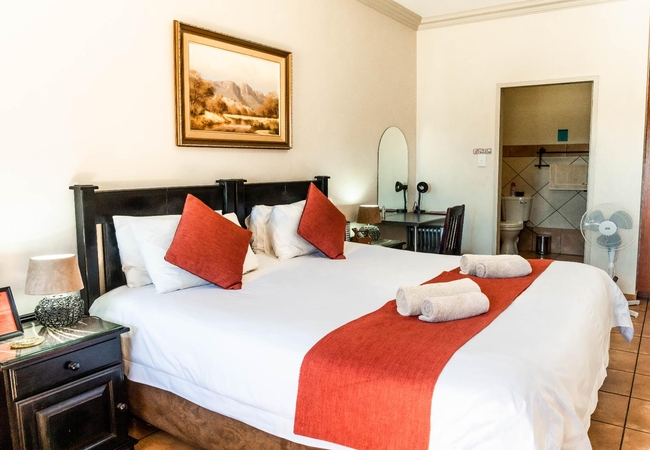 Double or Twin Room with Shower - Ground