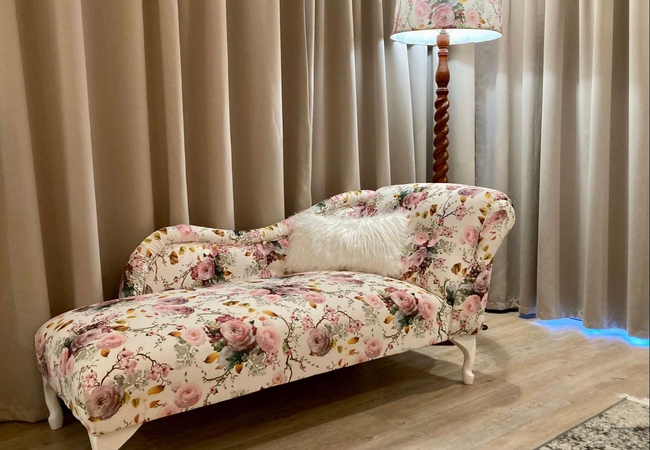 Deluxe Queen Suite 1