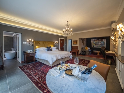 Luxury Suite with No Jaccuzi